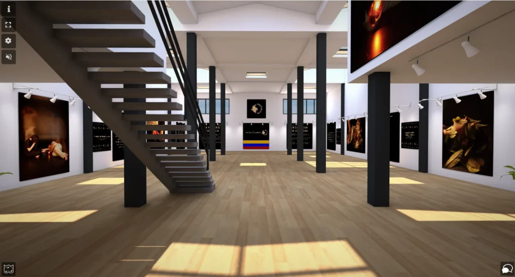 simongbn-camino-a-la-verdad-9 Amplio salón de museo virtual interactivo en 3D con escaleras, columnas y obras de arte en las paredes.